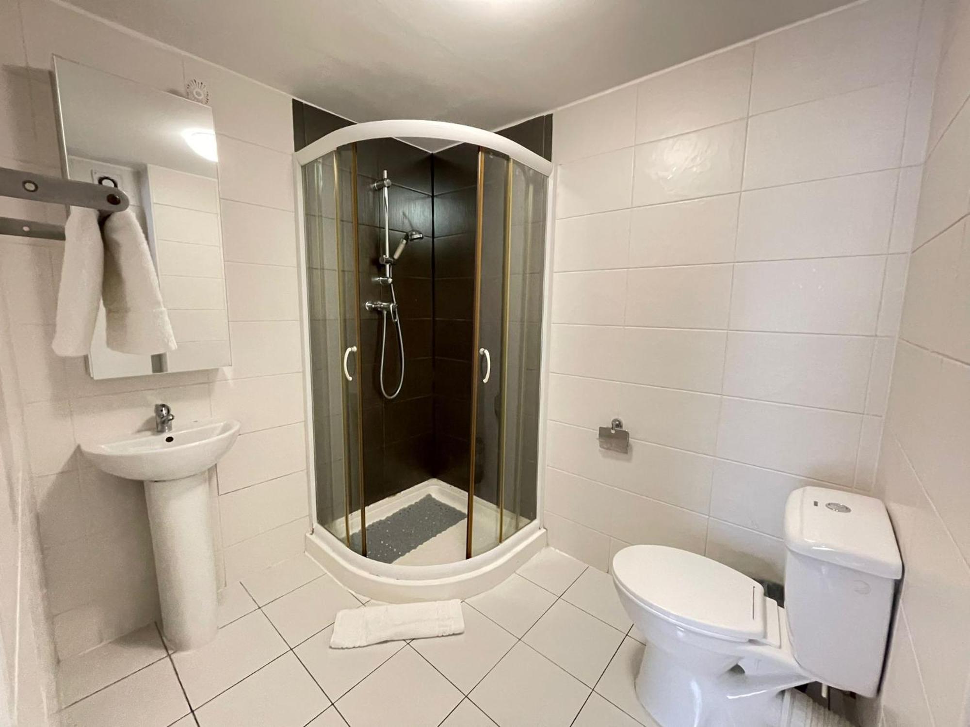 Captivating 1-Bed Apartment In Londra Dış mekan fotoğraf